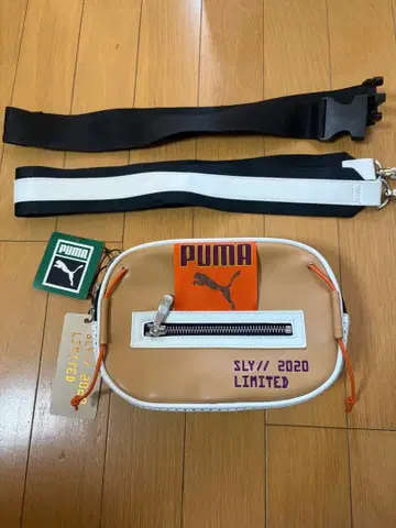 새상품 미사용 PUMA SLY// 2020 LIMITED 숄더백