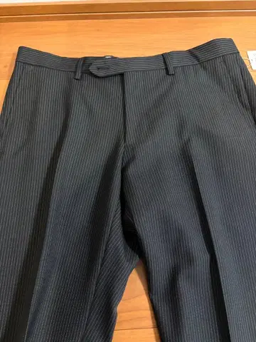 미사용 새상품 green label relaxing 핀스트라이프 슬랙스