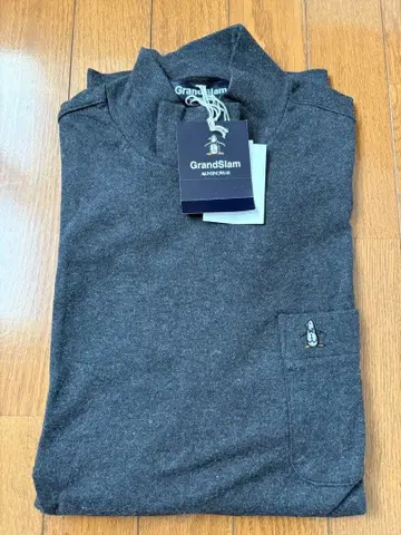 먼싱웨어 다크 그레이 터틀넥 M