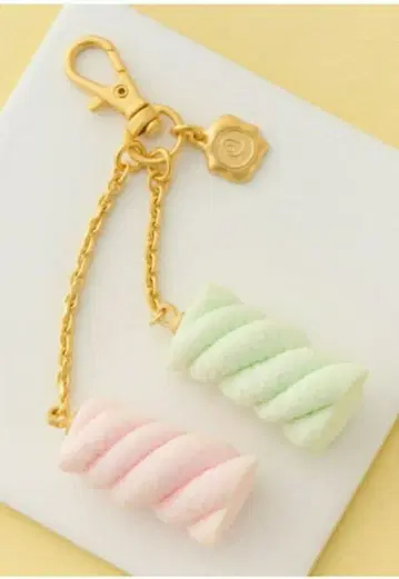 Q-pot. 마쉬멜로우 백참 핑크 그린