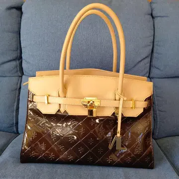 앙드레 루치아노 에나멜 가죽 숄더백 브라운/베이지