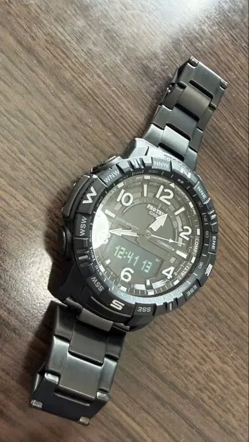 카시오 프로트렉 PRT-B50 입니다