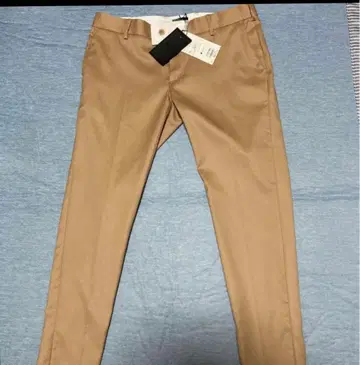 NINE 깔끔한 팬츠 택 포함 새상품 베이지 정가 21000엔