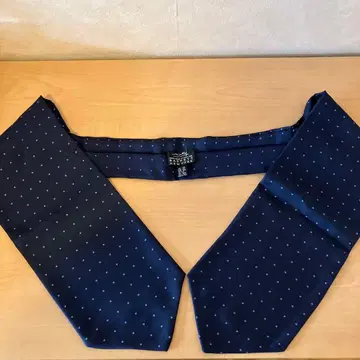 BARNEYS NEWYORK 보타이 네이비 도트