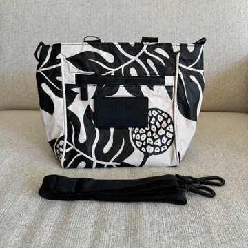 알로하 컬렉션 새상품 숄더백