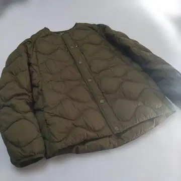 새상품급 UNIQLO 유니클로 울트라 라이트 다운 오버 사이즈 자켓