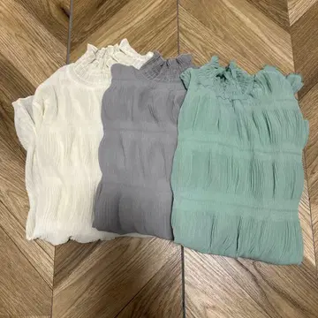 lumier 프릴 넥 쉬폰풍 상의 3장 세트
