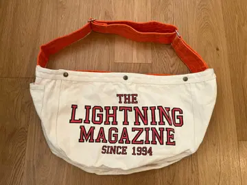 캘리포니아 스포츠웨어 뉴스 페이퍼 백