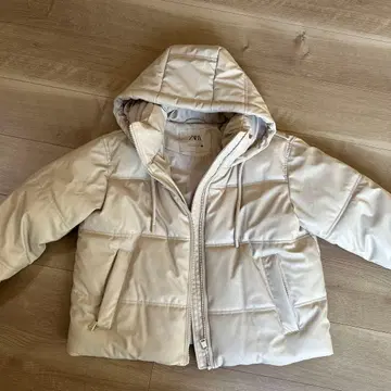 ZARA 인조 가죽 후드 부착 자켓 화이트 아이보리