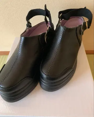 YOSUKE (요스케) 2WAY 타입 통굽 사보 샌들 새상품급