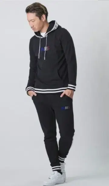 PARIS 자수 블랙 후드티