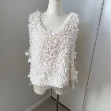 미사용 새상품 Deux Amour 아이보리 베스트