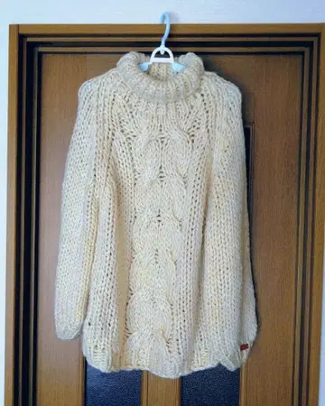 손뜨개질 핸드메이드 스웨터 두꺼운 원단 케이블 니트 [ 새상품급 ]