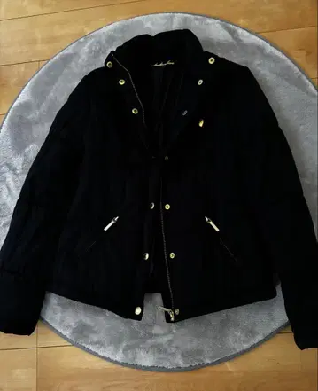 [컨디션 최상] MOSCHINO JEANS 모스키노 다운 자켓 블랙