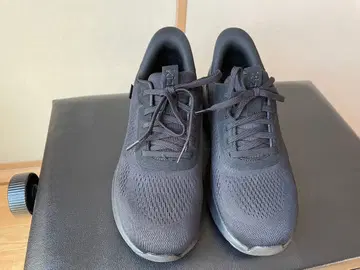 Kizik 핸즈프리 스니커즈 블랙