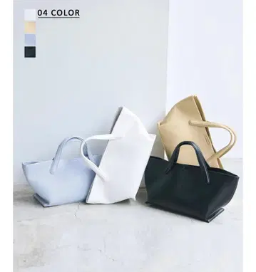 택 포함 미사용 새상품 베이스먼트 온라인 심플 핸드백 BEIGE