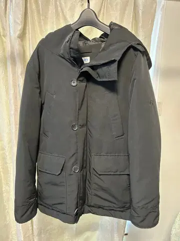 GERRY 블랙 후드 부착 다운 자켓 sizeM