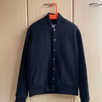 새상품급 아메리칸 어패럴 바시티 자켓 울 블랙