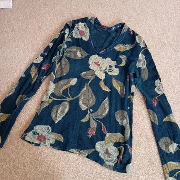 45R 인디고 네이비 나염 오야마 카렌 티셔츠 하자 있음