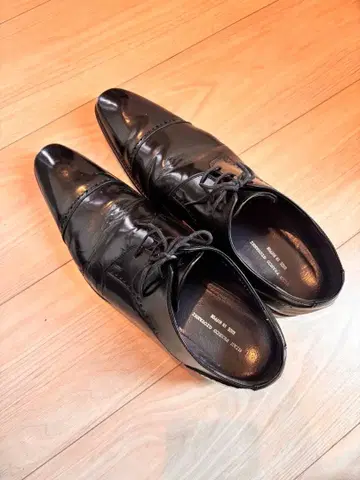 남성용 블랙 가죽 구두