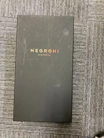 NEGRONI 실버 가죽 스니커즈