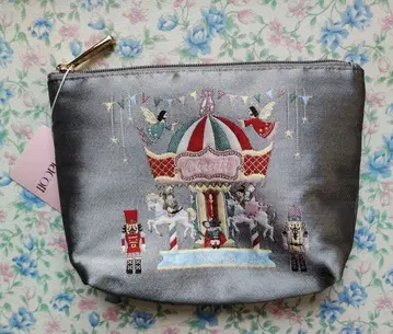 그레이 새틴 파우치 회전목마 자수