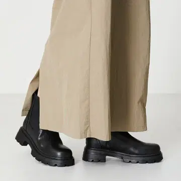 완판 오리엔탈 트래픽 사이드 고어 부츠 통굽 블랙 M23 23.5