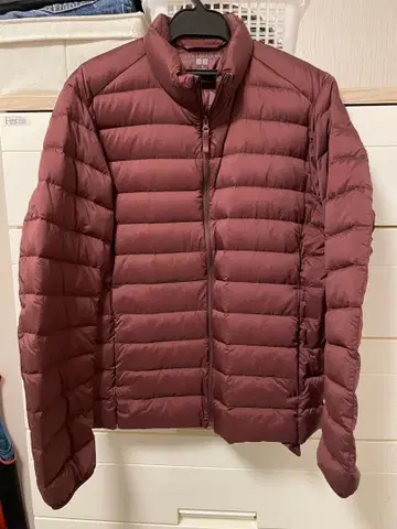 유니클로 울트라 라이트 다운 자켓 남성용 와인 NANODESIGN
