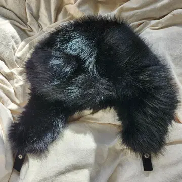 귀도리 달린 퍼 모자