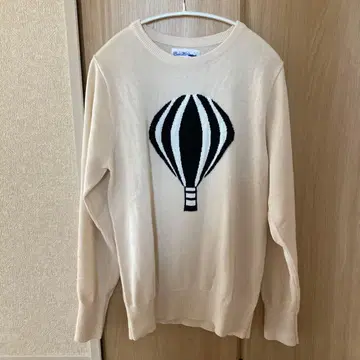 기구 디자인 베이지 긴팔 니트 131