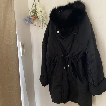 VALENZA SPORTS 퍼 달린 모즈 코트