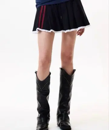 IM SHORT PLEATS SKIRT 블랙