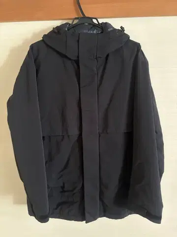 UNIQLO +J 하이브리드 다운 오버사이즈 파카 블랙