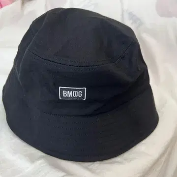 BMOG 블랙 버킷햇