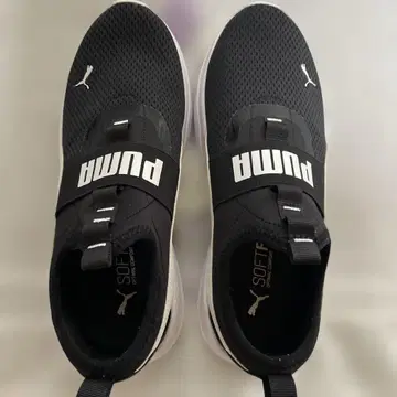 PUMA 스트레치 스니커즈 블랙/화이트