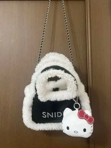 SNIDEL 스나이델 [ HELLO KITTY ] 백 BLK 블랙