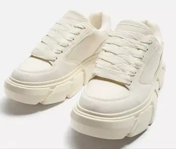 ZARA 자라 청키 밑창 통굽 화이트 스니커즈 미사용 새상품