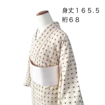 연한 베이지색에 귀여운 도트 무늬 워셔블 기모노 코몬