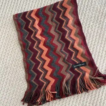 TOMORROWLAND 지그재그 패턴 머플러