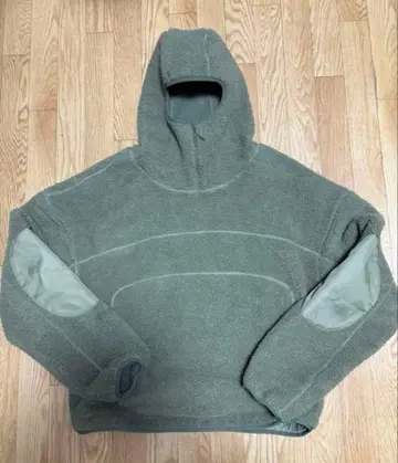 entire studios 플리스