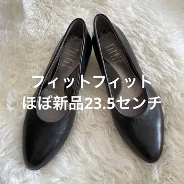 거의 새상품 핏핏 블랙 스틸레토 펌프스 23.5cm