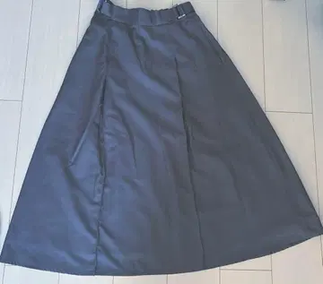 Te chichi 그레이 플레어 스커트(택 있음)