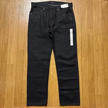 유니클로 레귤러 핏 청바지 남성용 W34 (86.5cm) 블랙