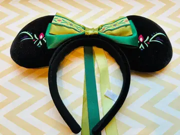 홍콩 디즈니 안나와 눈의 여왕 머리띠 그린 엘사