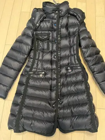 Moncler 블랙 다운 자켓
