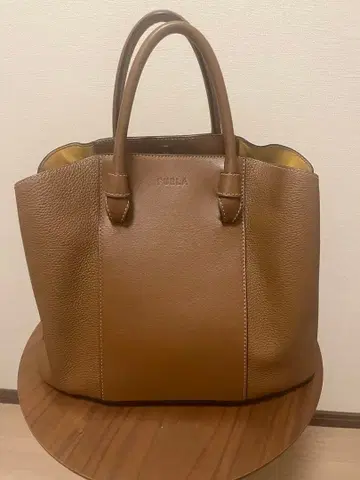 FURLA 브라운 가죽 토트백