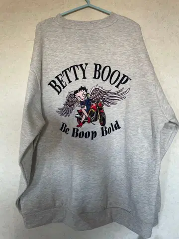 시착만 한 상품 베티  부프 트레이닝복 4L