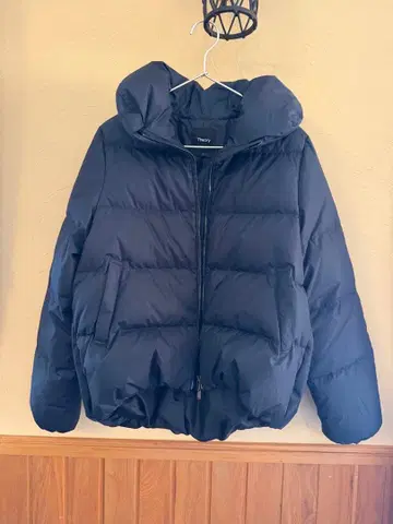 23AW Theory 네이비 다운 자켓 M 코트
