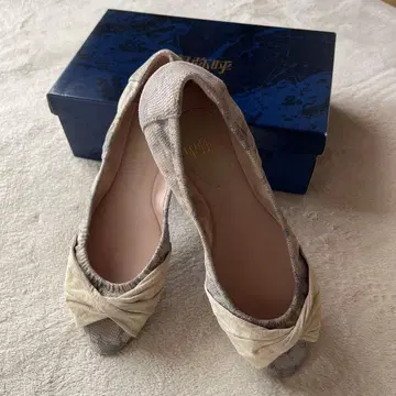 [컨디션 최상] 히미코 가죽 드라이빙 슈즈 펌프스 크림 25.5cm