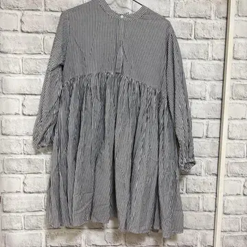 BEARDSLEY 스트라이프 긴팔 A라인 셔츠